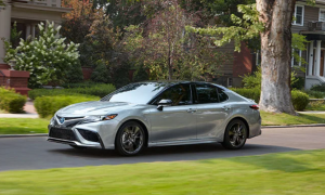 2021 Toyota Camry Hybrid in Rockville, MD