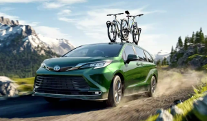 2023 Toyota Sienna in Rockville, MD