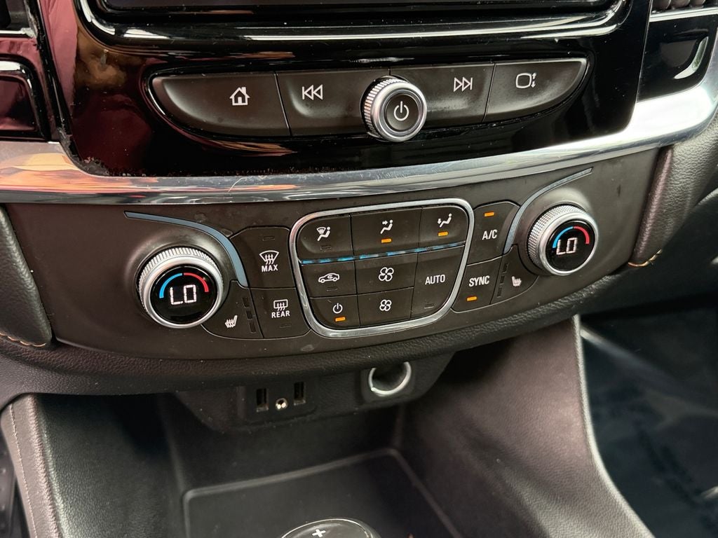 2018 Chevrolet Traverse LT Cloth w/1LT