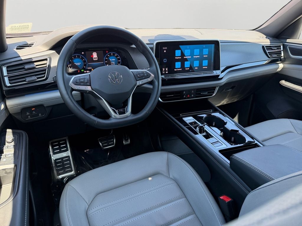 2024 Volkswagen Atlas Cross Sport 2.0T SEL R-Line