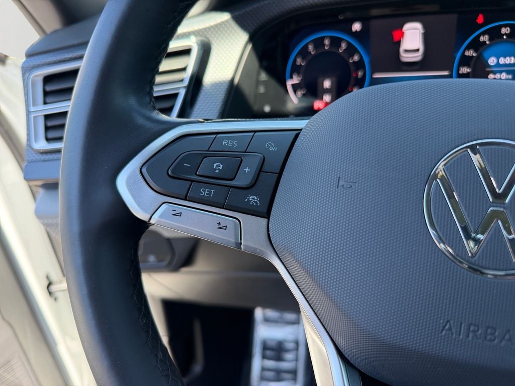 2024 Volkswagen Atlas Cross Sport 2.0T SEL R-Line