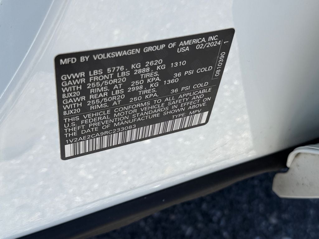 2024 Volkswagen Atlas Cross Sport 2.0T SEL R-Line