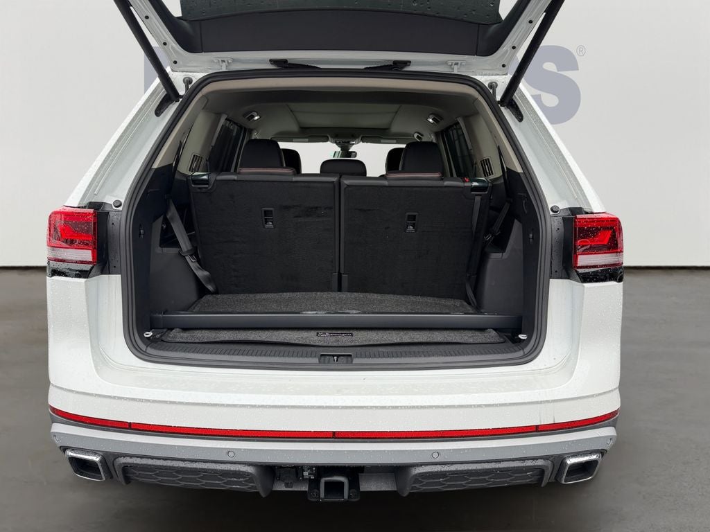 2024 Volkswagen Atlas 2.0T Peak Edition SEL