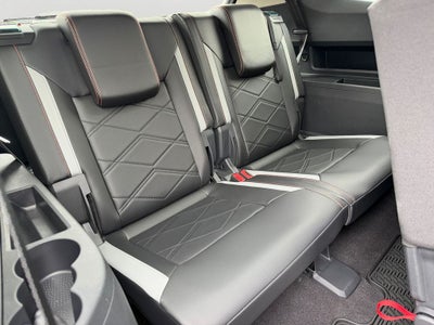 2024 Volkswagen Atlas 2.0T Peak Edition SEL