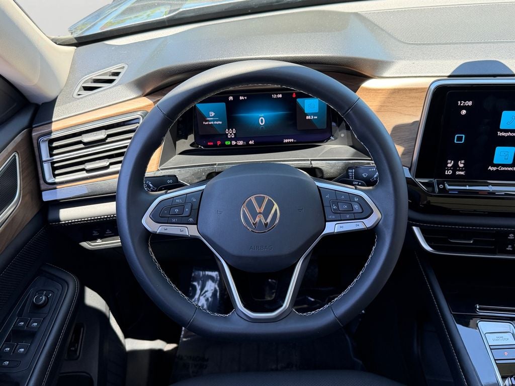 2024 Volkswagen Atlas 2.0T SE w/Technology