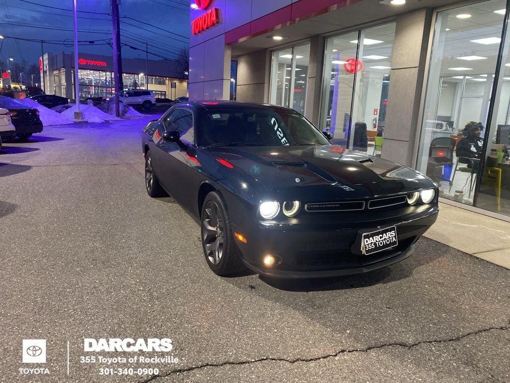 2018 Dodge Challenger SXT Plus