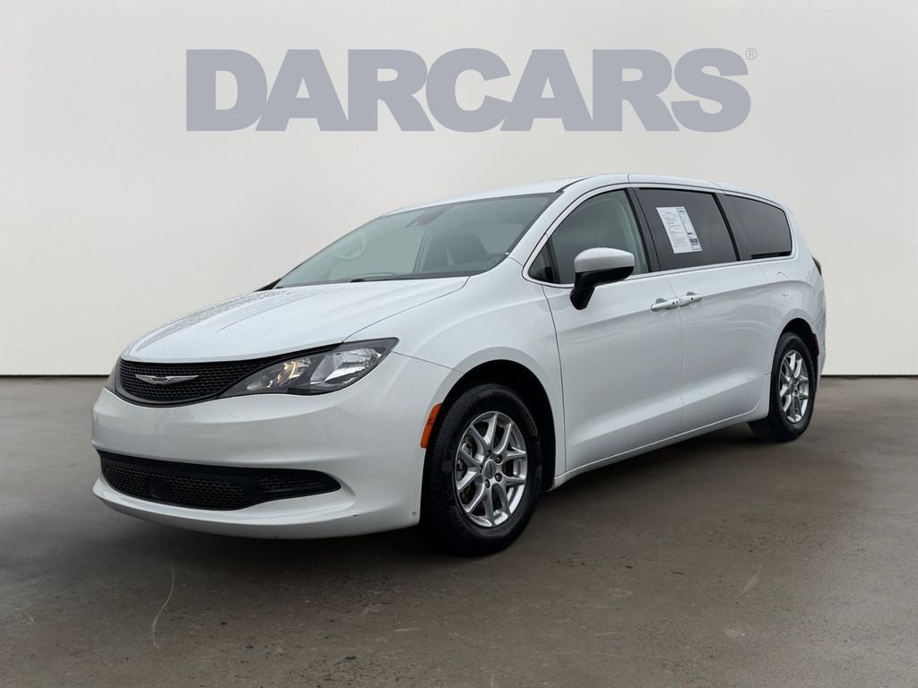 2023 Chrysler Voyager LX