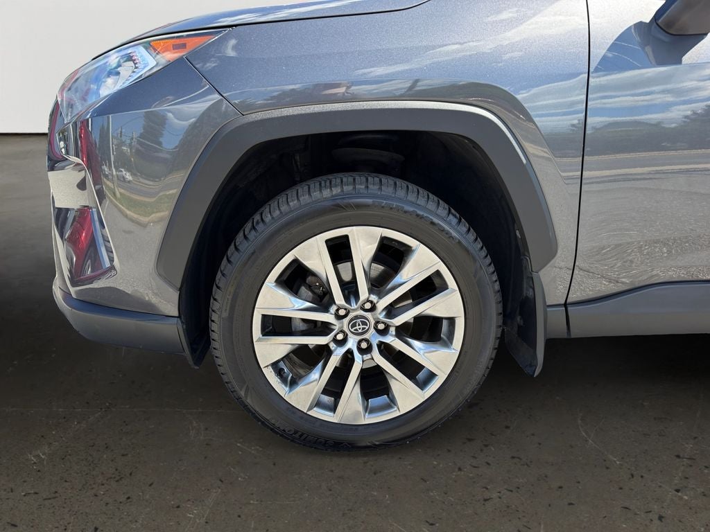 2020 Toyota RAV4 XLE Premium