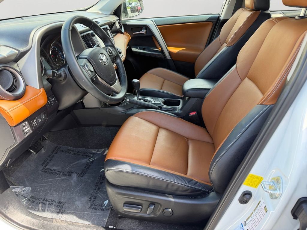 2017 Toyota RAV4 Platinum