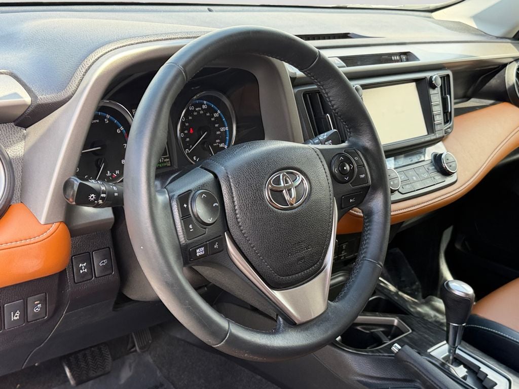2017 Toyota RAV4 Platinum