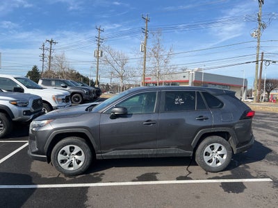 2024 Toyota RAV4 LE