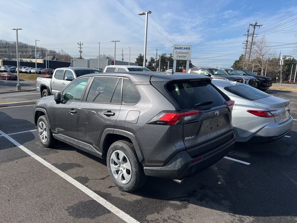 2024 Toyota RAV4 LE