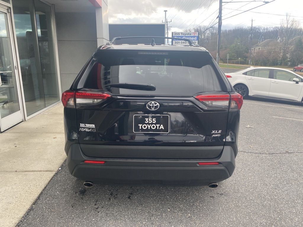 2025 Toyota RAV4 XLE