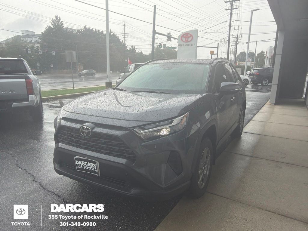 2025 Toyota RAV4 XLE