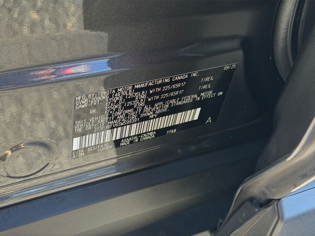 2025 Toyota RAV4 XLE