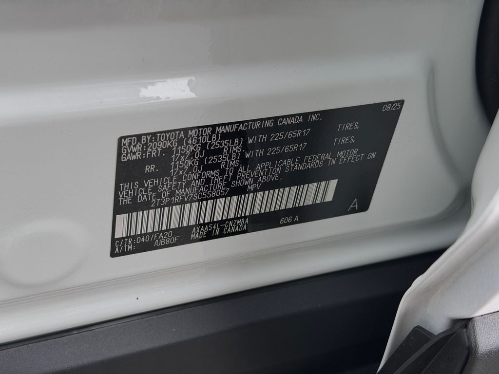 2025 Toyota RAV4 XLE