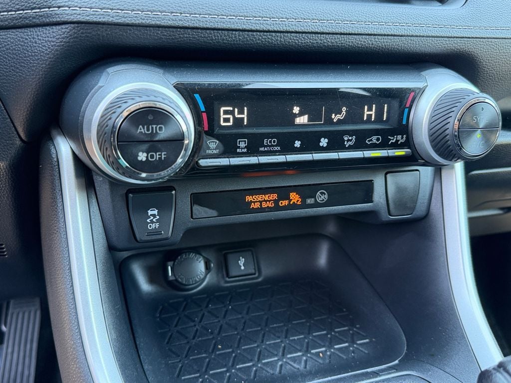 2020 Toyota RAV4 Hybrid XLE