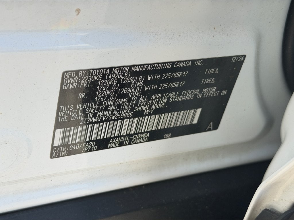 2025 Toyota RAV4 Hybrid XLE