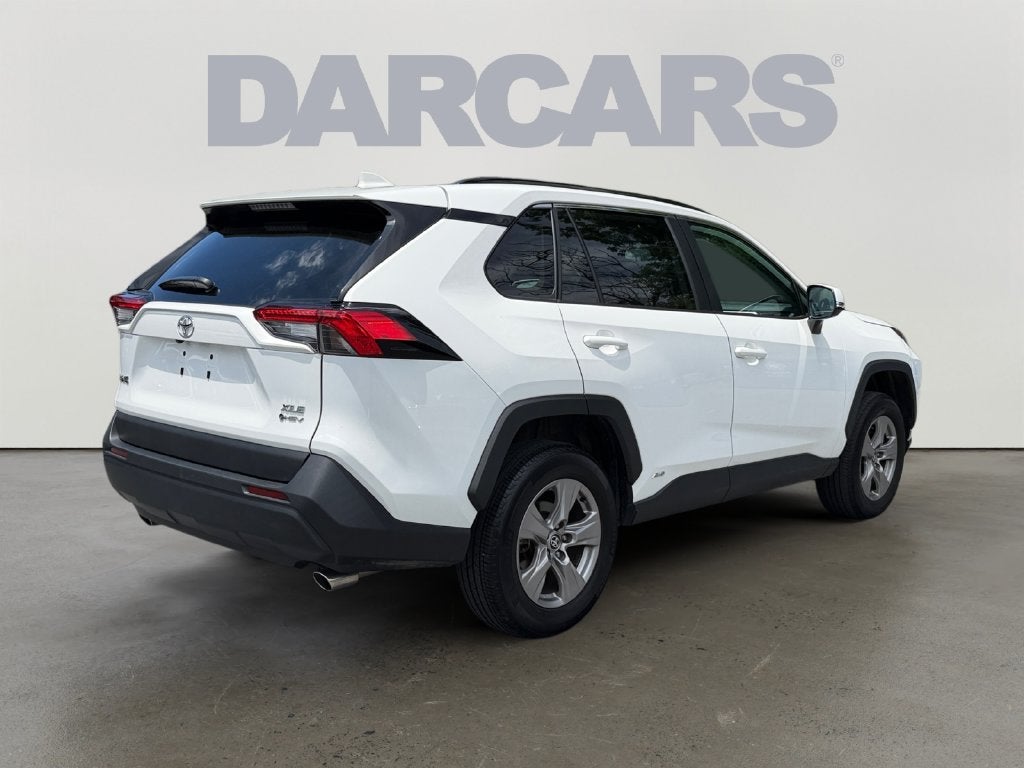 2025 Toyota RAV4 Hybrid XLE