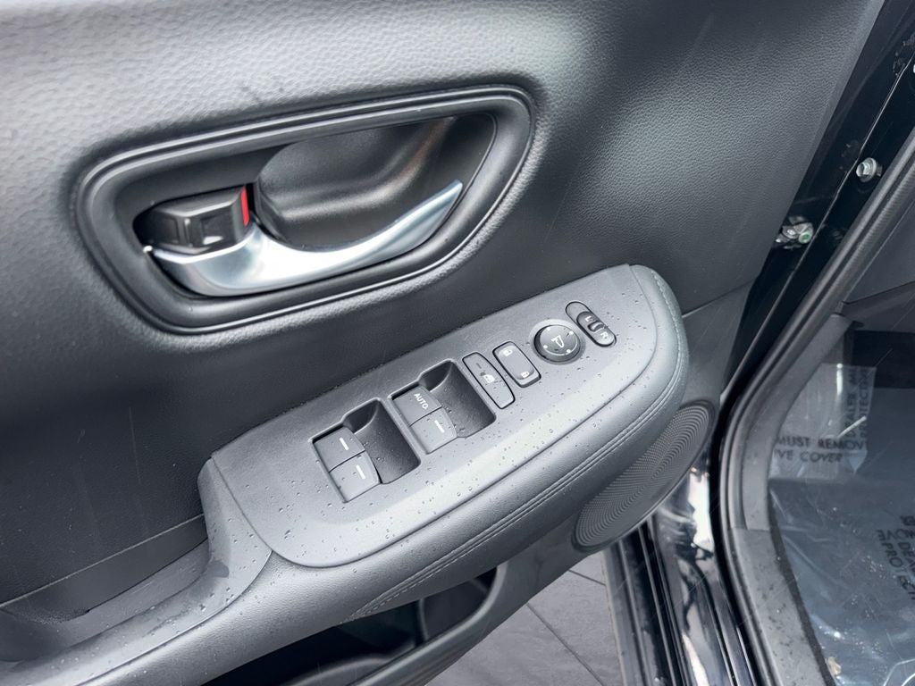 2025 Honda HR-V LX