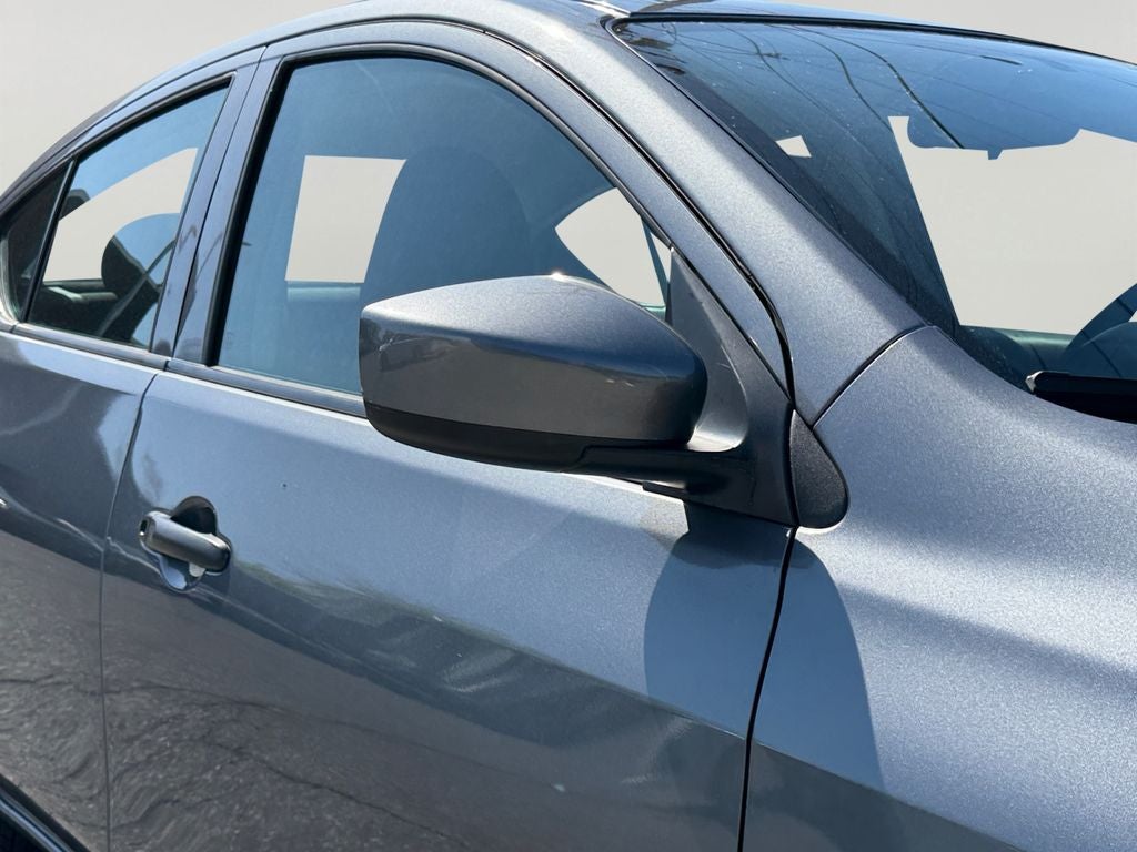 2018 Nissan Versa 1.6 S Plus