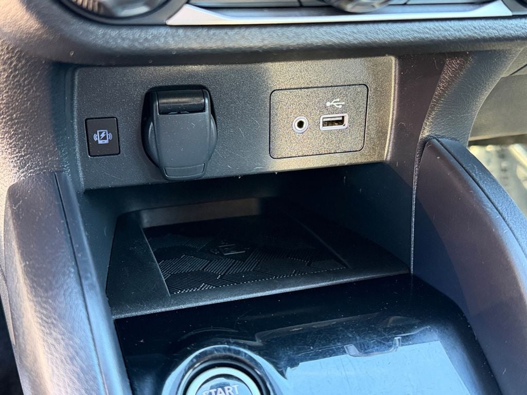 2023 Nissan Versa 1.6 SV