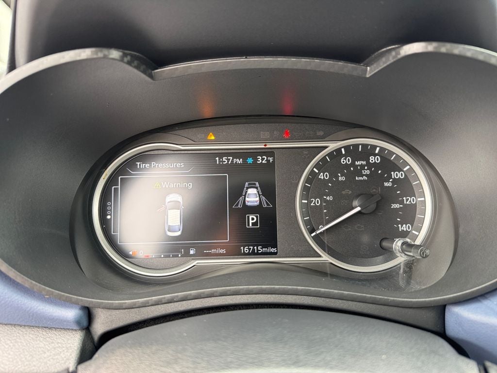 2024 Nissan Versa 1.6 SV