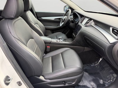 2019 INFINITI QX50 LUXE
