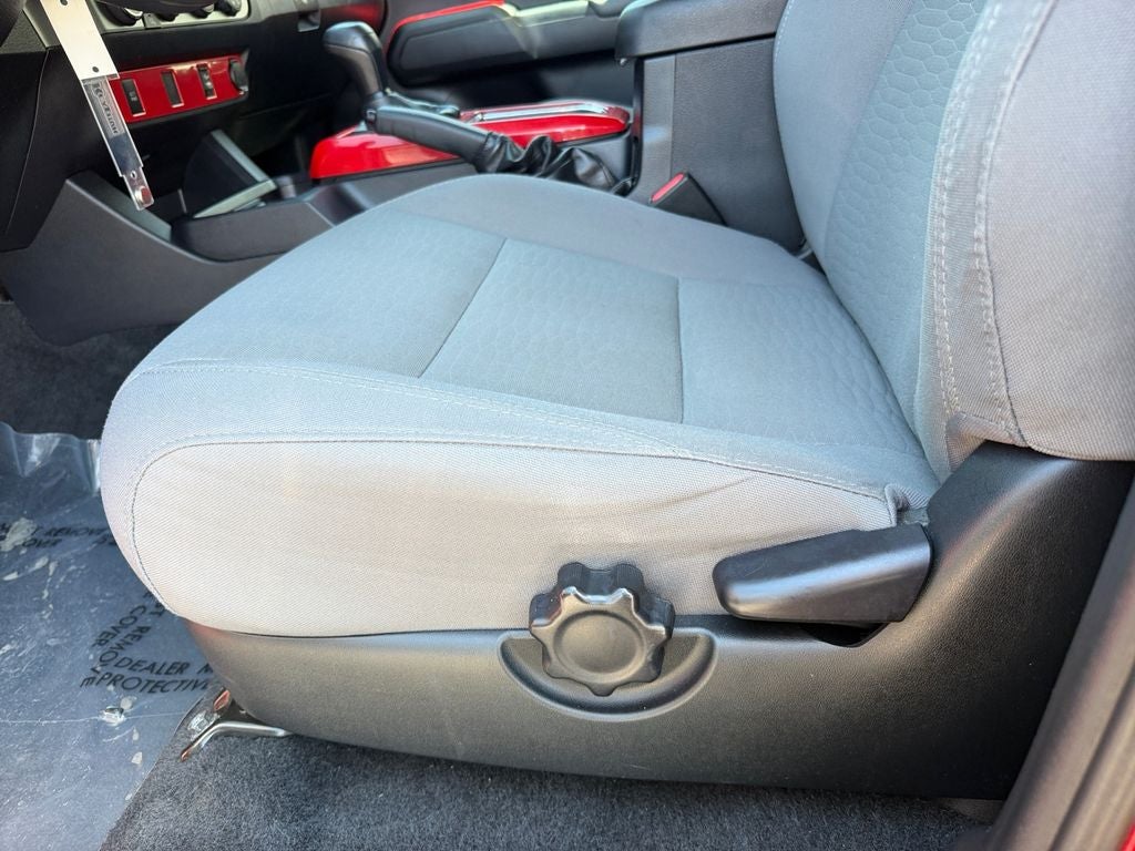 2019 Toyota Tacoma SR V6