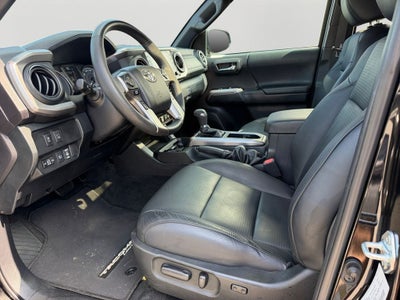 2023 Toyota Tacoma Limited V6