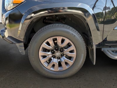 2023 Toyota Tacoma Limited V6