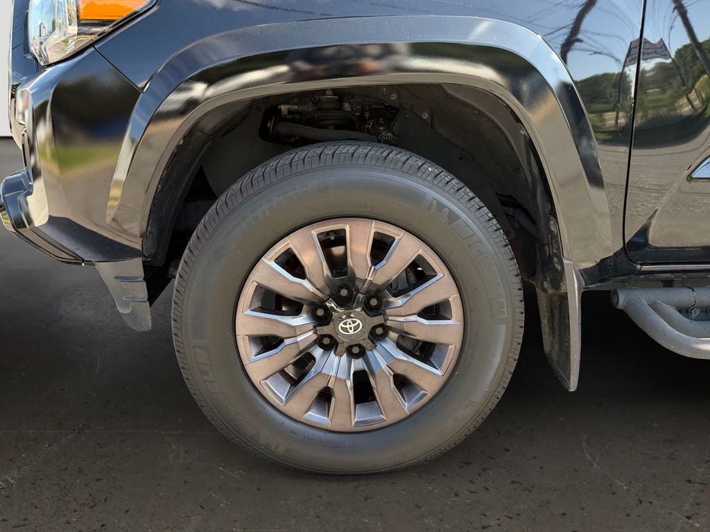 2023 Toyota Tacoma Limited V6
