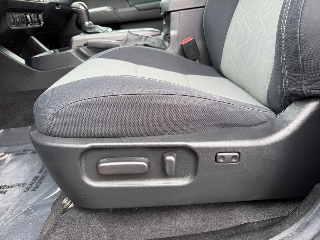 2022 Toyota Tacoma TRD Sport V6