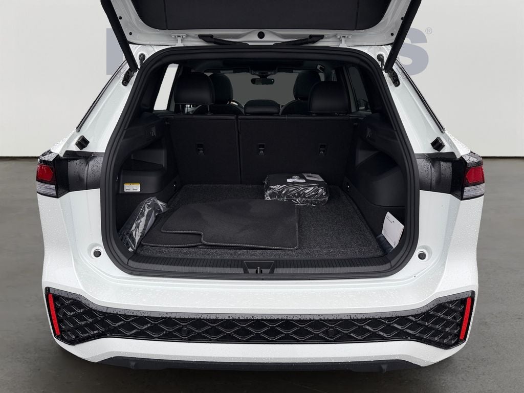 2025 Volkswagen Tiguan 2.0T SE R-Line Black