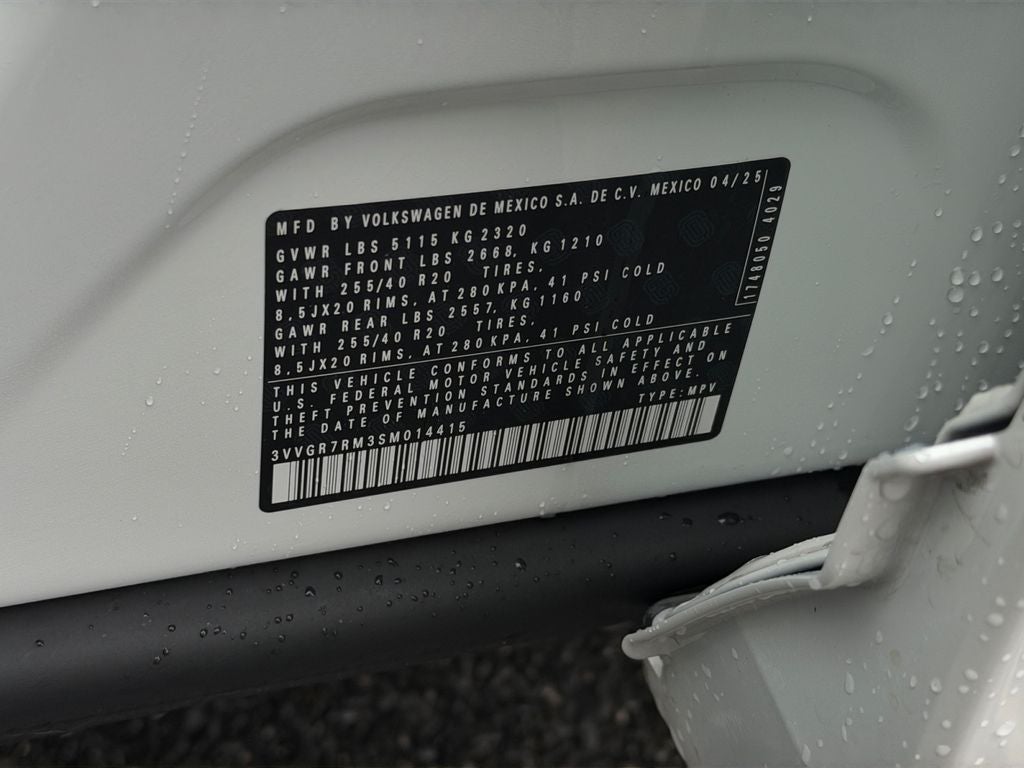 2025 Volkswagen Tiguan 2.0T SE R-Line Black