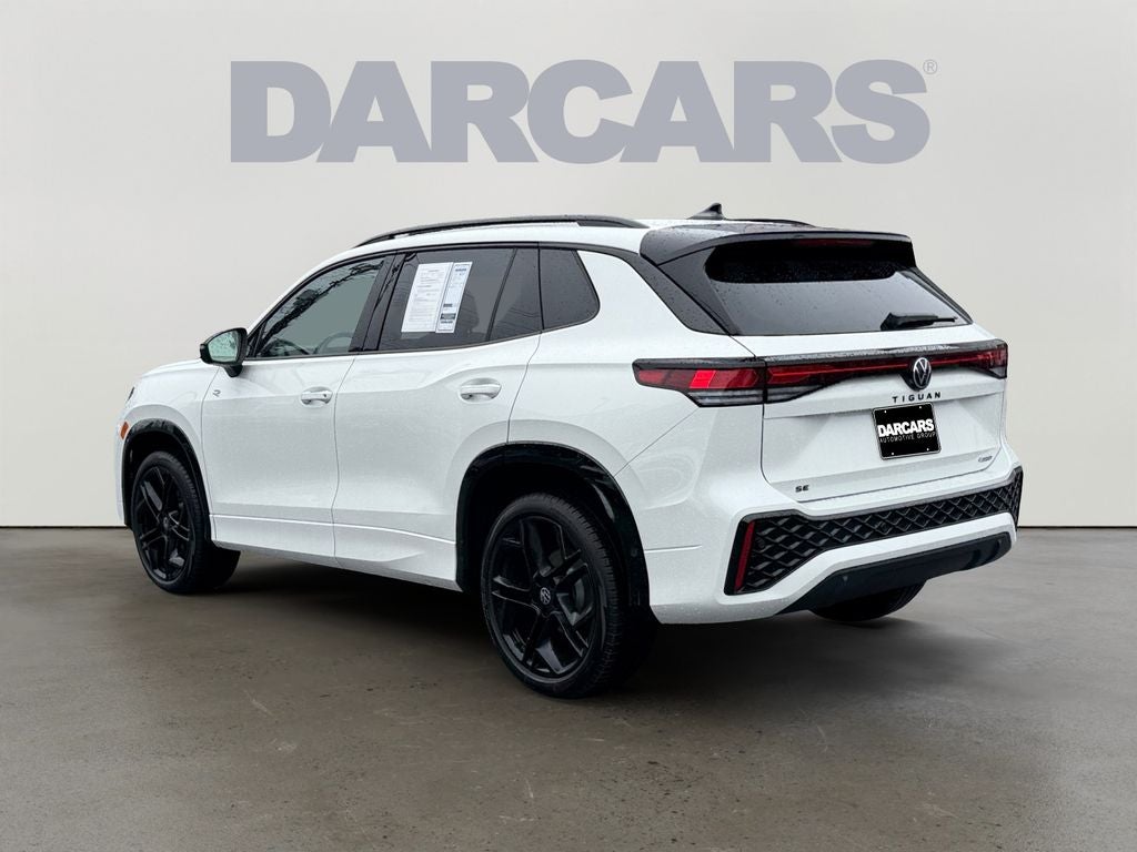 2025 Volkswagen Tiguan 2.0T SE R-Line Black