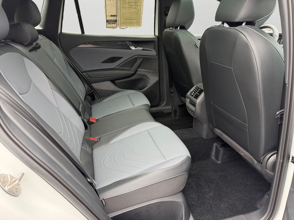 2025 Volkswagen Tiguan 2.0T SE R-Line Black