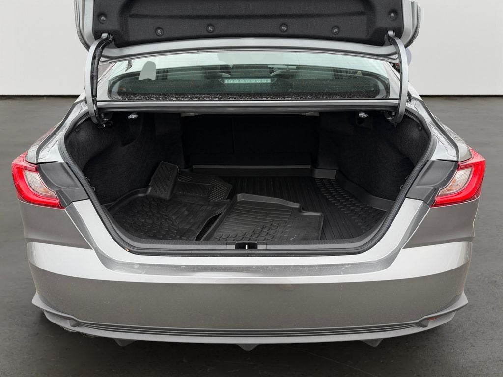 2025 Toyota Camry SE Low Miles