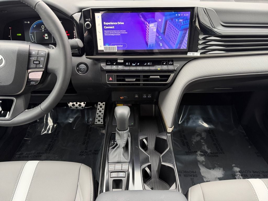 2025 Toyota Camry SE Low Miles