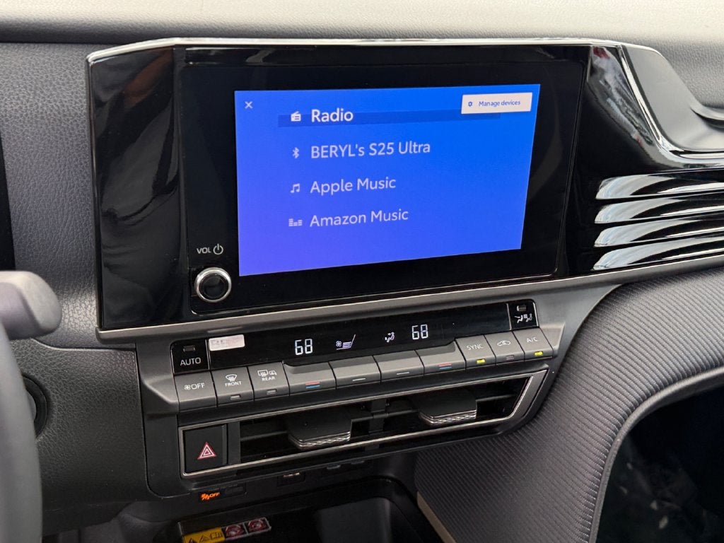 2025 Toyota Camry SE
