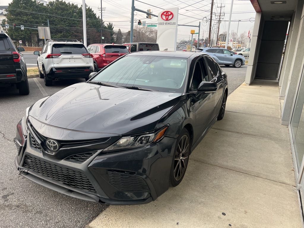 2022 Toyota Camry SE