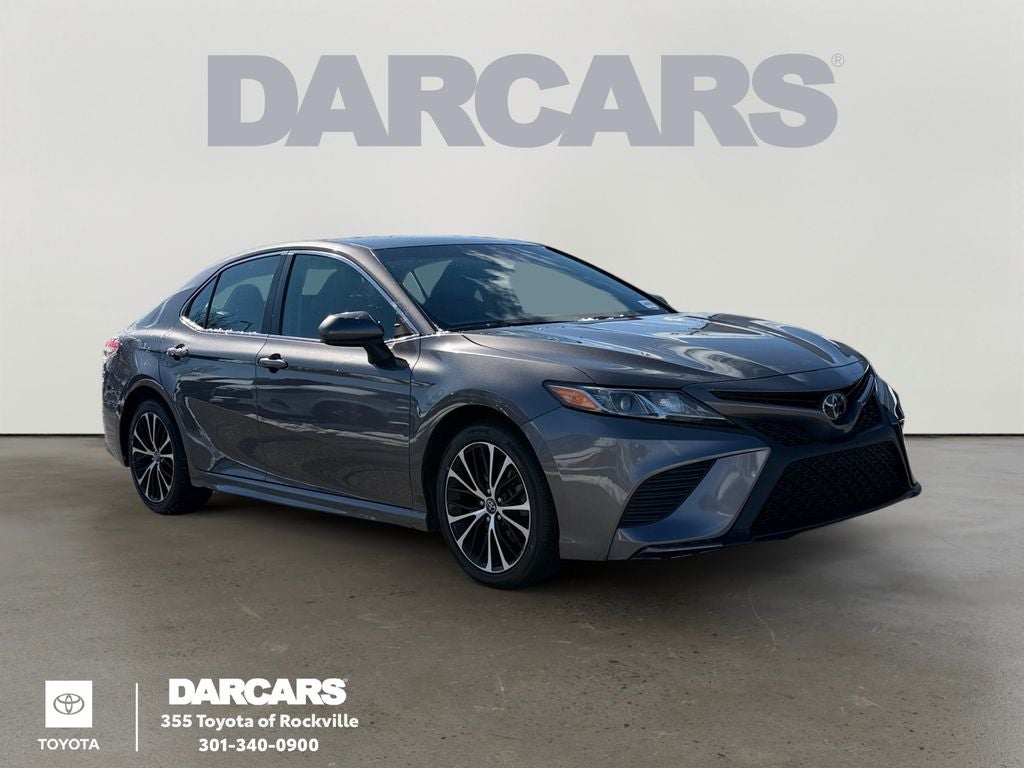 2020 Toyota Camry SE