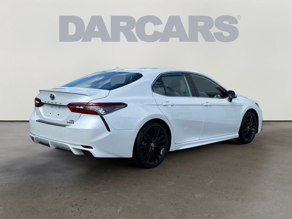 2022 Toyota Camry Hybrid XSE