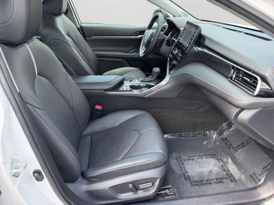 2022 Toyota Camry Hybrid XSE