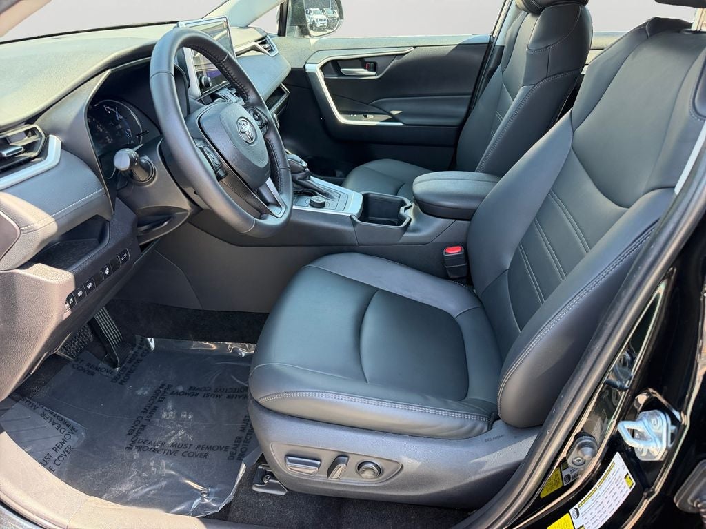 2025 Toyota RAV4 Hybrid XLE Premium