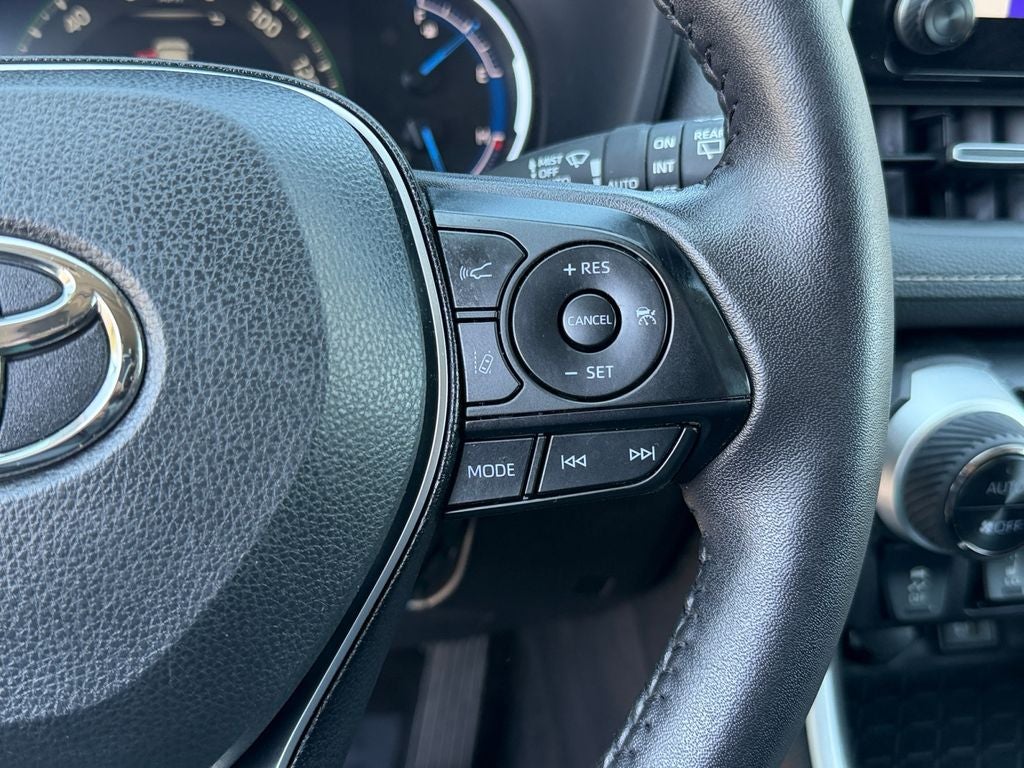 2025 Toyota RAV4 Hybrid XLE Premium
