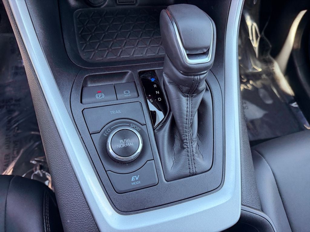 2025 Toyota RAV4 Hybrid XLE Premium