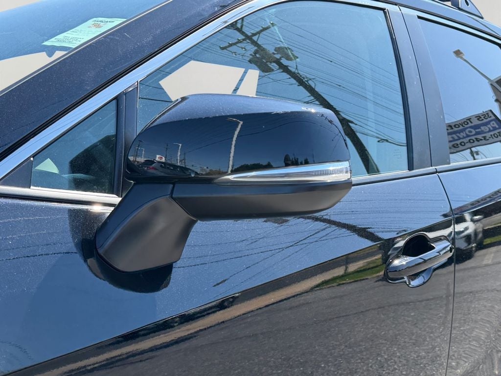 2025 Toyota RAV4 Hybrid XLE Premium
