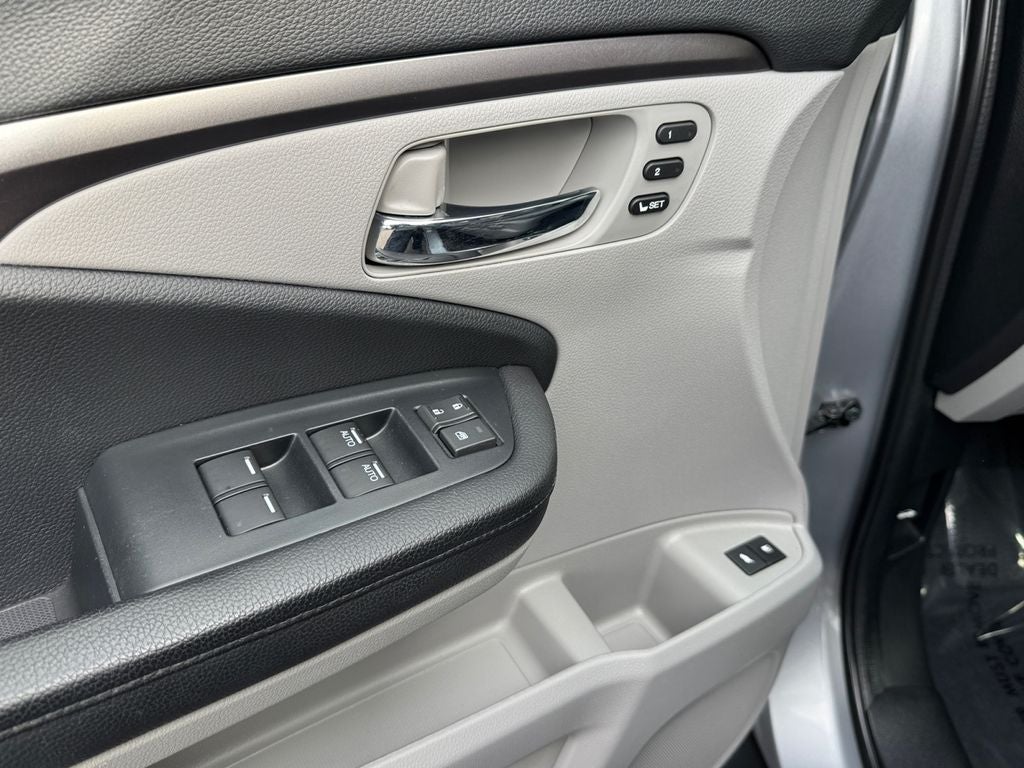 2022 Honda Pilot Special Edition Only Driven 5,000 miles per year