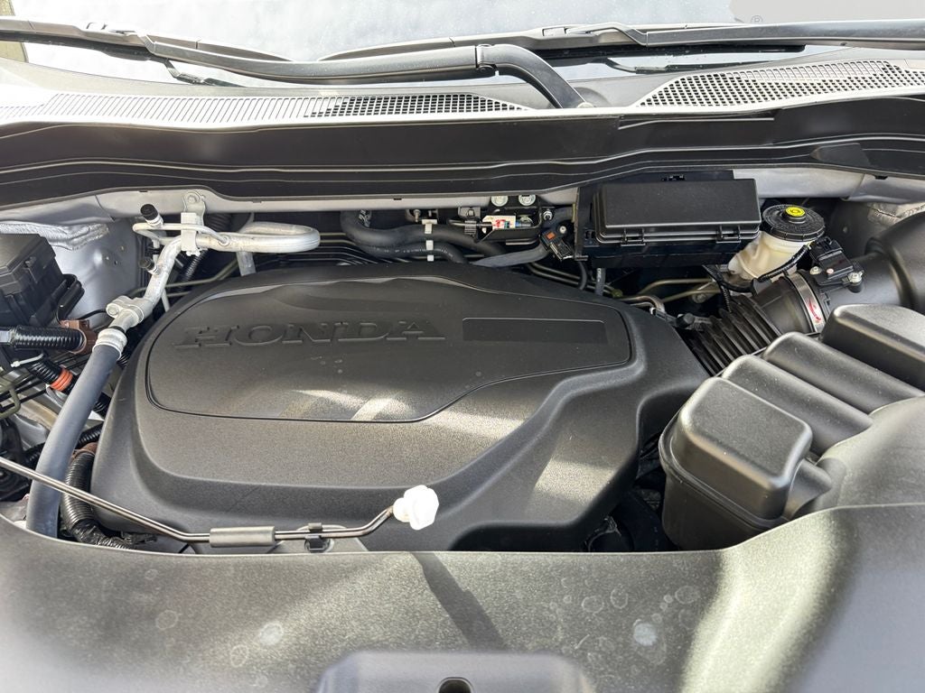 2022 Honda Pilot Special Edition Only Driven 5,000 miles per year